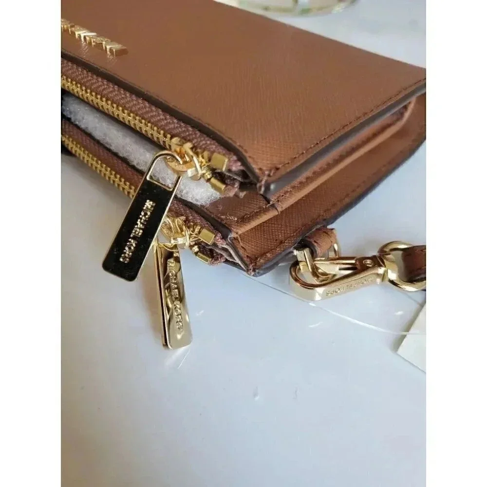 Michael Kors Wallet - Picture 6 of 9
